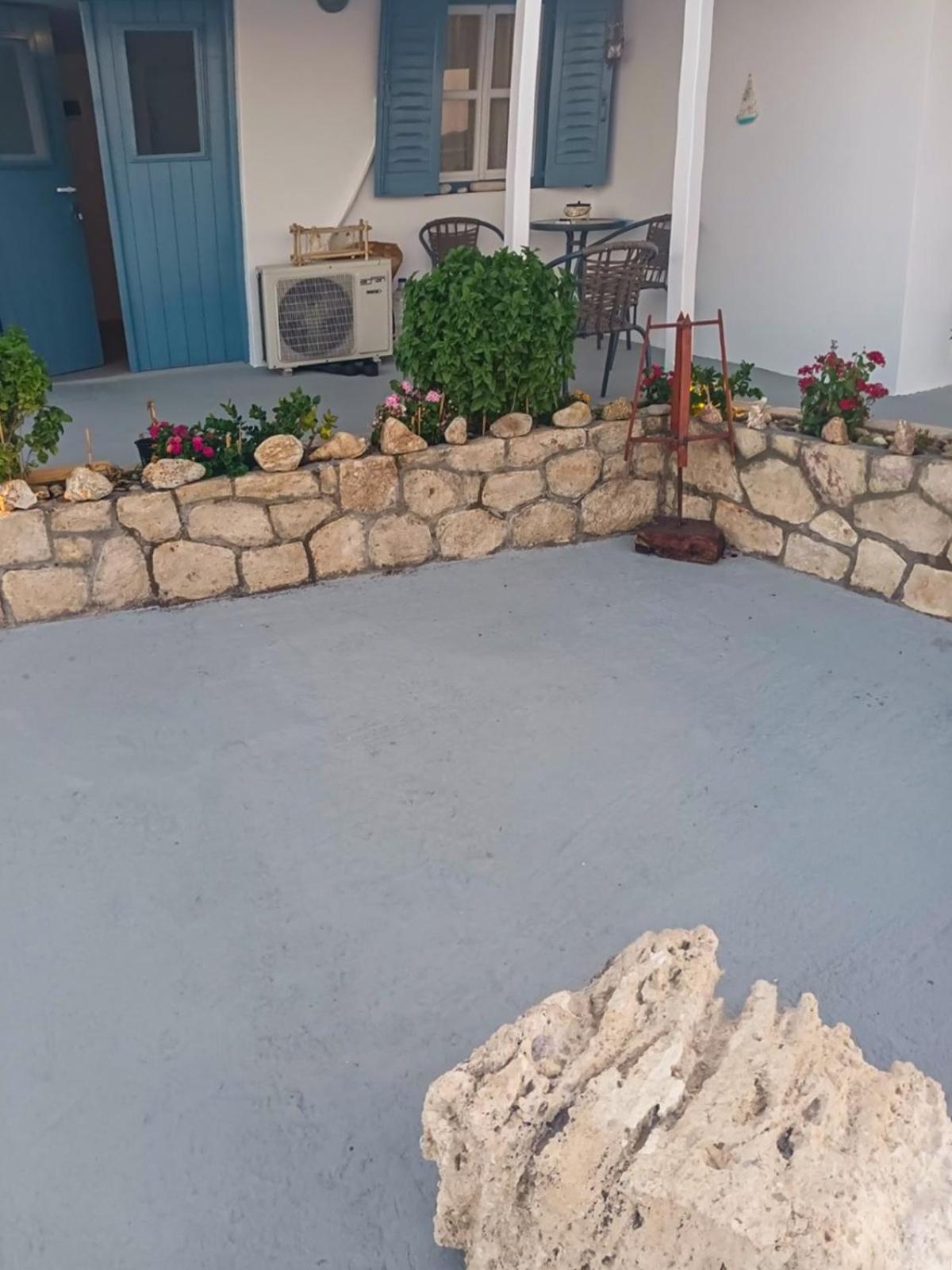 Seaside Residence Kiki Prassa,Kimolos Exterior photo
