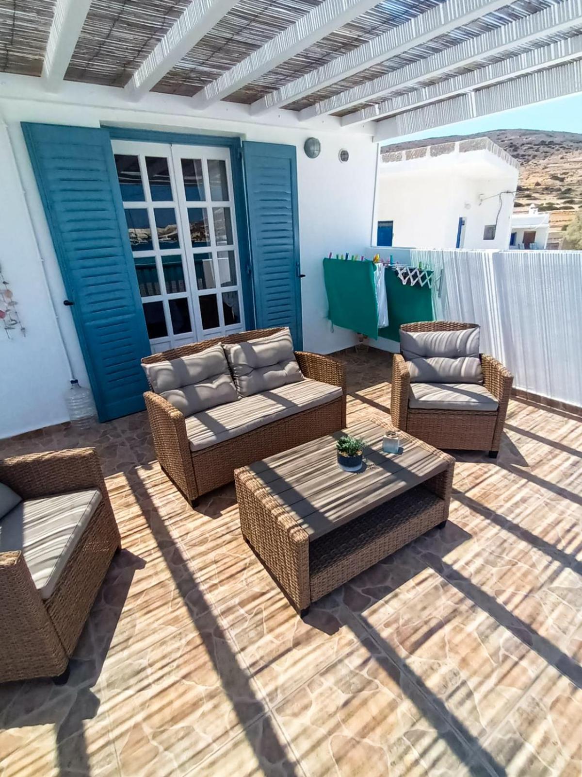 Seaside Residence Kiki Prassa,Kimolos Exterior photo