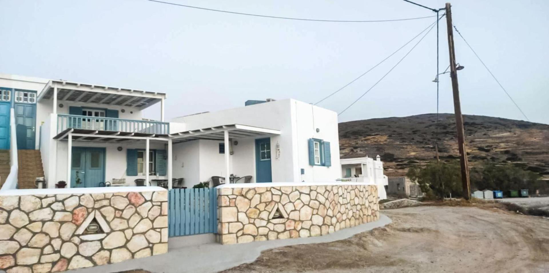 Seaside Residence Kiki Prassa,Kimolos Exterior photo